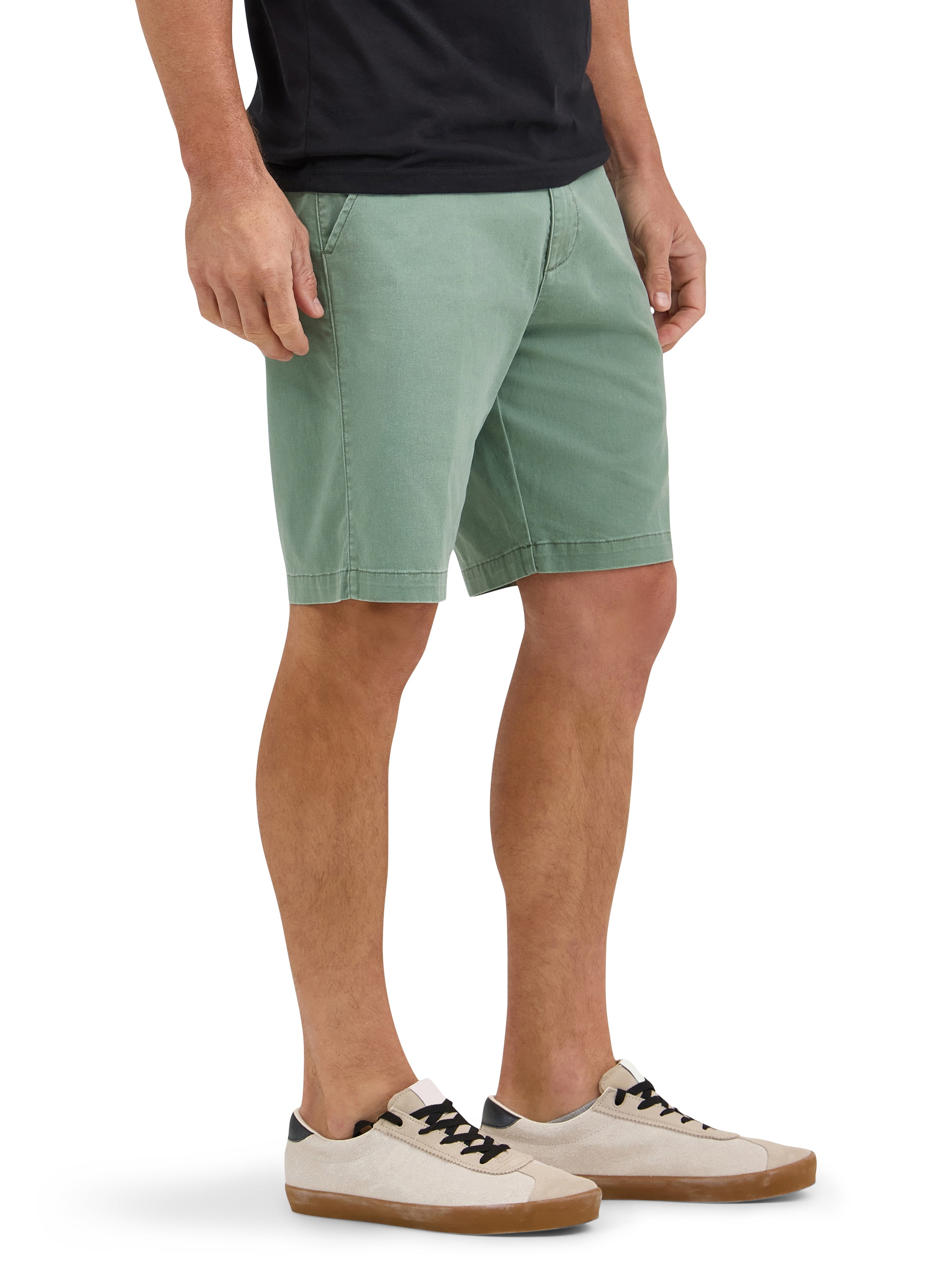 Wrangler Men's Regular 7" Fit Flat Front Short