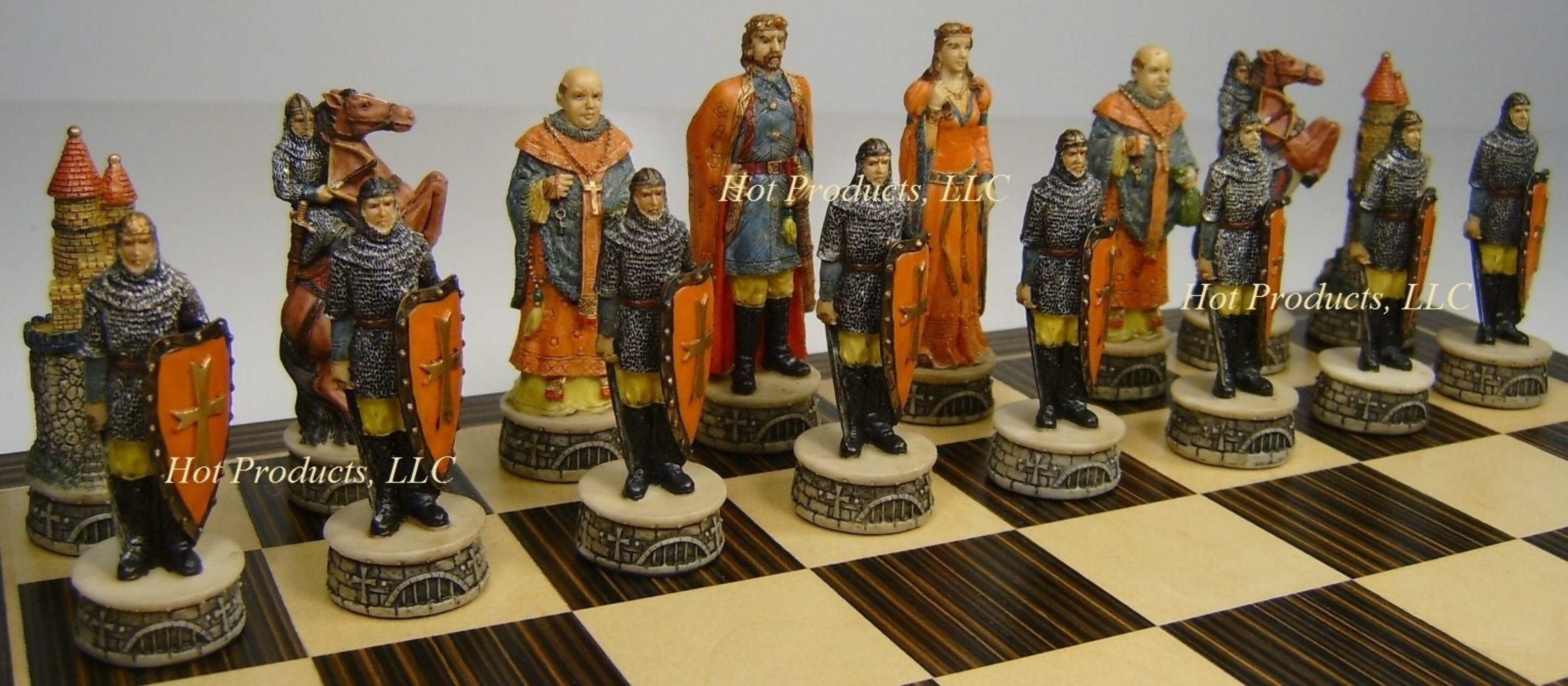Medieval Times ROBIN HOOD Chess Set W/ 14 Ebony Black  Maple Wood Board