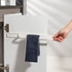 thumbnail image 4 of Toallero de pared con colgador retráctil, autoadhesivo, de fácil instalación, organizador de almacenamiento que ahorra espacio para toallas, bufandas y objetos pequeños en el baño, la cocina, el, 4 of 7