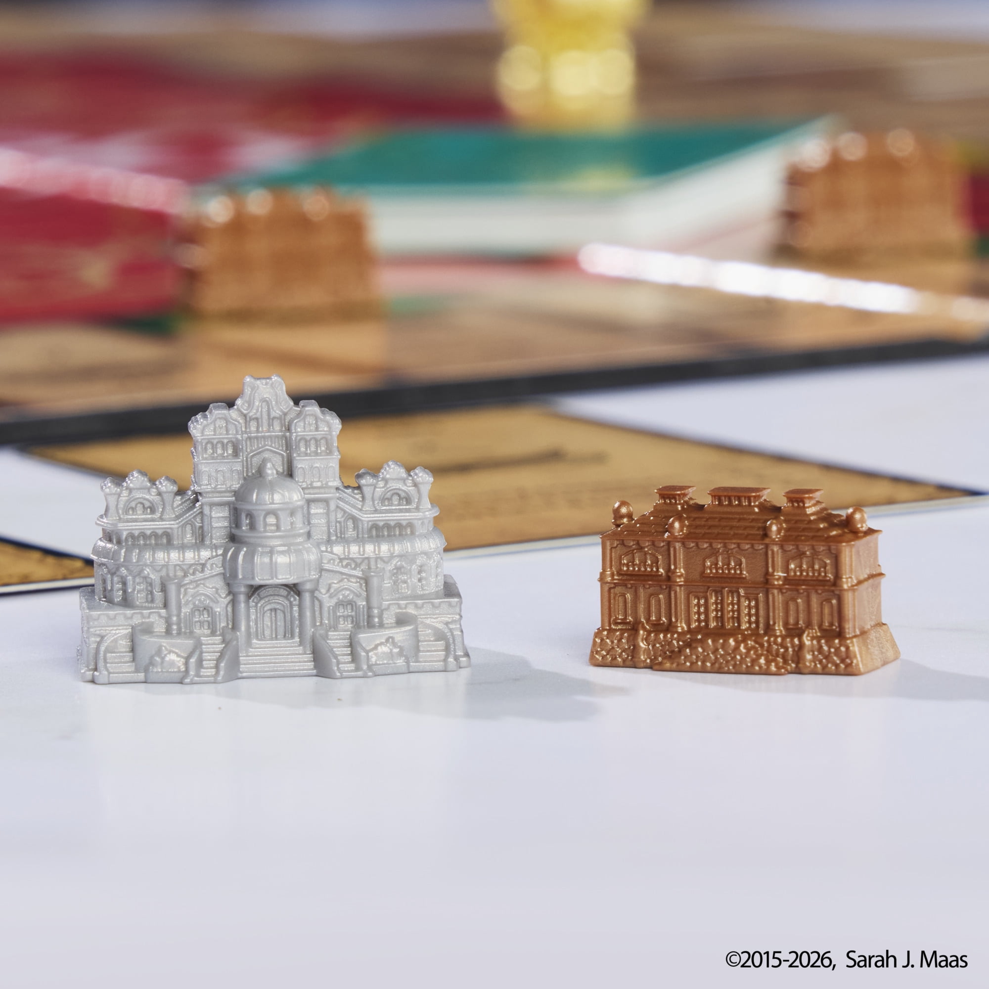 Monopoly: A Court of Thorns and Roses Edition Board Game, Ages 17 and up