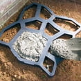 thumbnail image 2 of QUIKRETE Tampon en Béton Bloc Campagnard Réutilisable de 24 Pouces Sentier Walk Maker, 2 of 4