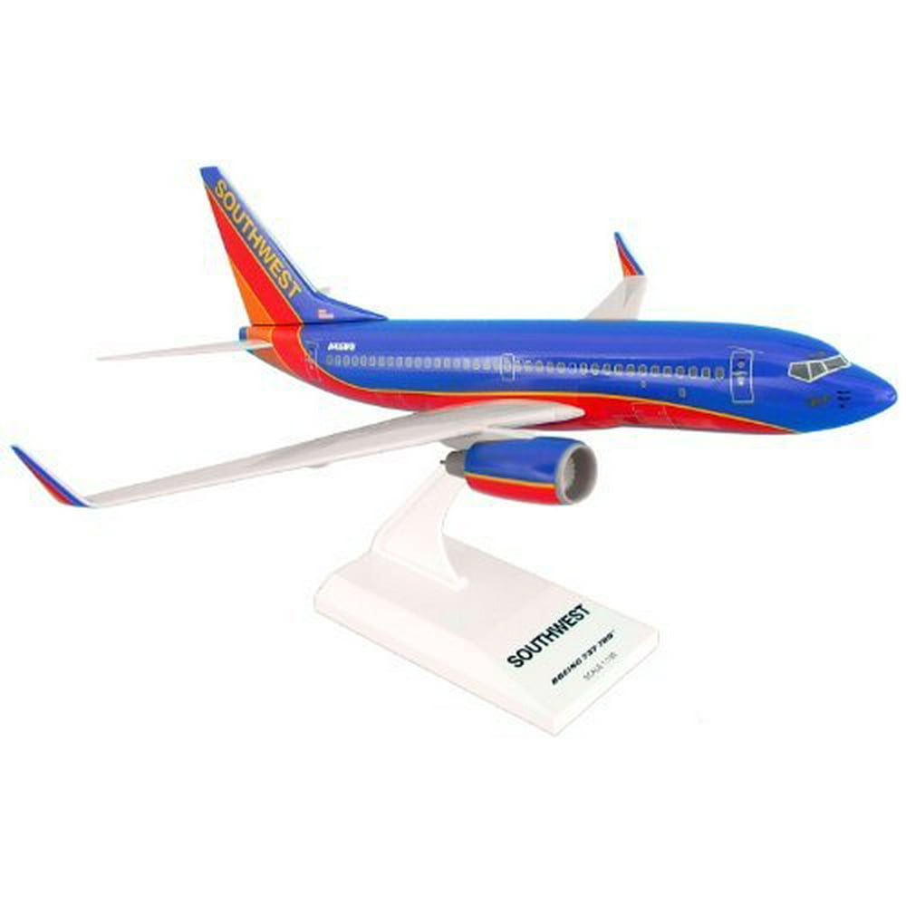 Daron Skymarks Southwest B737700 Airplane Model Building Kit, 1/130