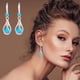 thumbnail image 4 of Los pendientes de borla son modernos, versátiles, elegantes y con estilo para mujeres., 4 of 5