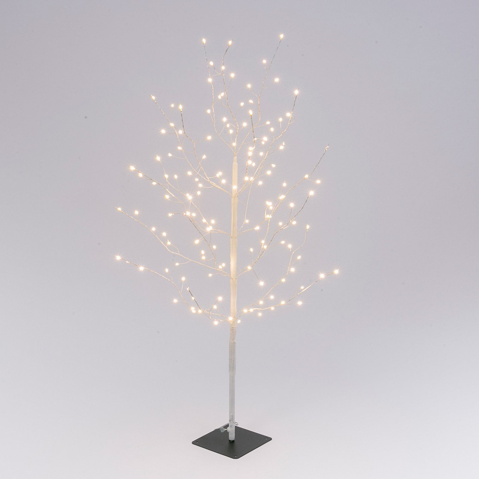 Everlasting glow lighted tree outlet