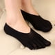 thumbnail image 2 of Medias de cinco dedos de yoga estilo japonés ahuecadas para mujer, de seda de hielo, transpirables, ultrafinas, de silicona, antideslizantes, para verano, 2 of 4