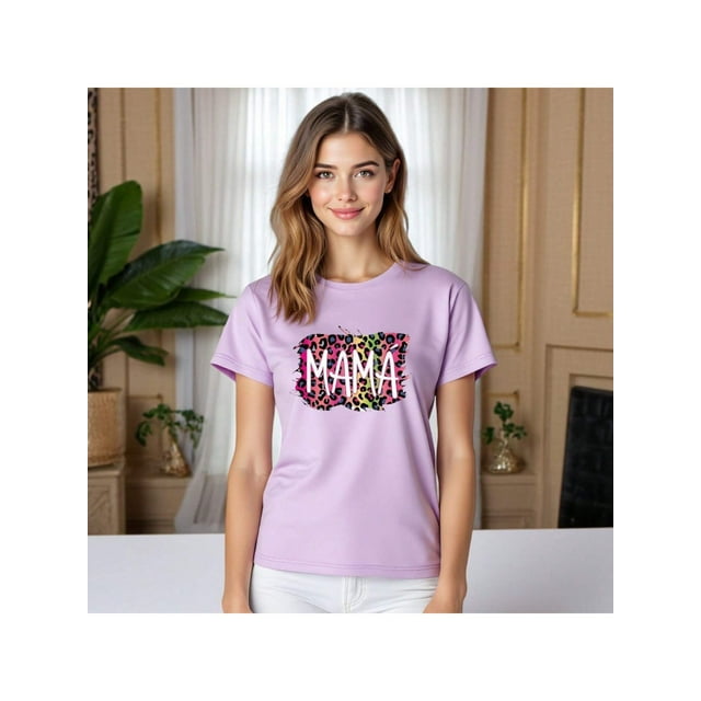 Playera Blusa Mama Mamá Fieramente Increíble – Estilo Animal Print con Actitud Color Lila Talla Extra Grande Marca Emil SaEs