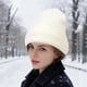 thumbnail image 4 of Gorro protector de punto acrílico para mujer | Gorro para control de encrespamiento para el cabello forrado de satén | Sombrero elástico elástico cálido para invierno | Pack de 1 | Poliéster, 4 of 5