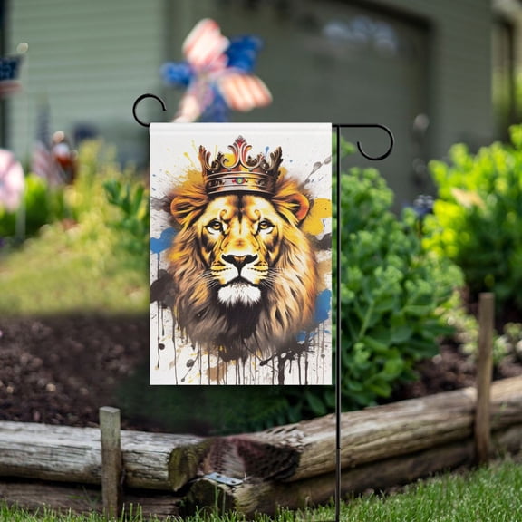 Lion Crown Garden Flag Double Sided Outdoor Banners for Courtyard Outdoor Lawn Farmhouse Holiday Decorations