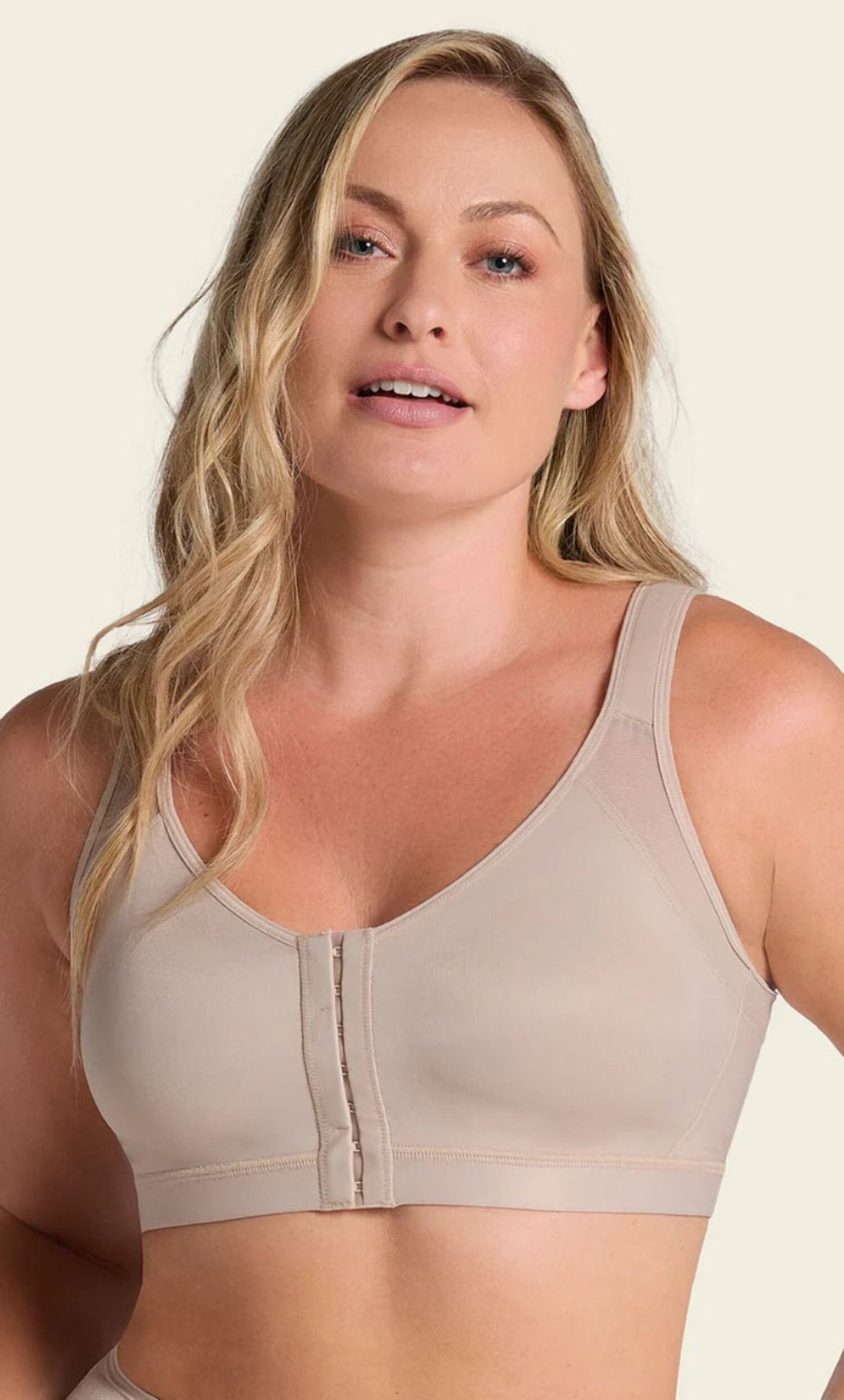 Women's Leonisa 011473 Posture Corrector Back Support Wireless Bra (Black 42D)