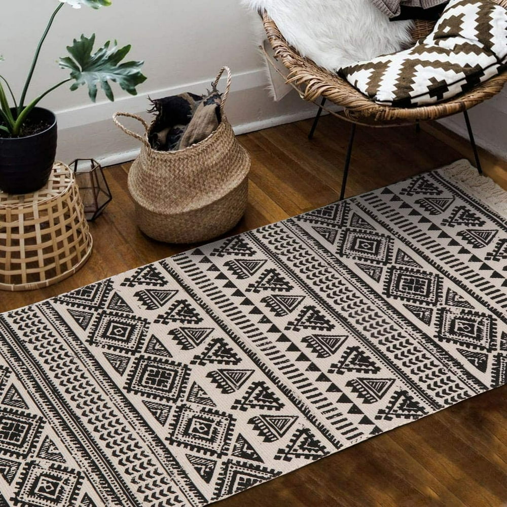 Homify Cotton Printed Rug, 2'W x 4.4'L Decorative Black and Cream