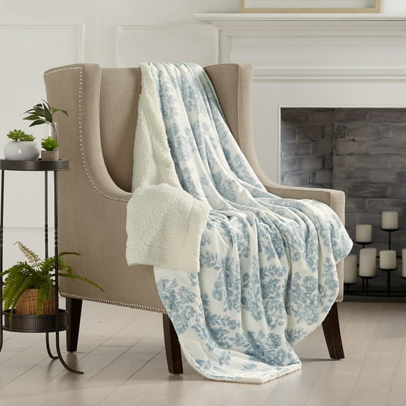 Great Bay Home Velvet Plush Fleece Reversible Sherpa Warm and Cozy Throw (50" x 60" Throw, Toile Blue)