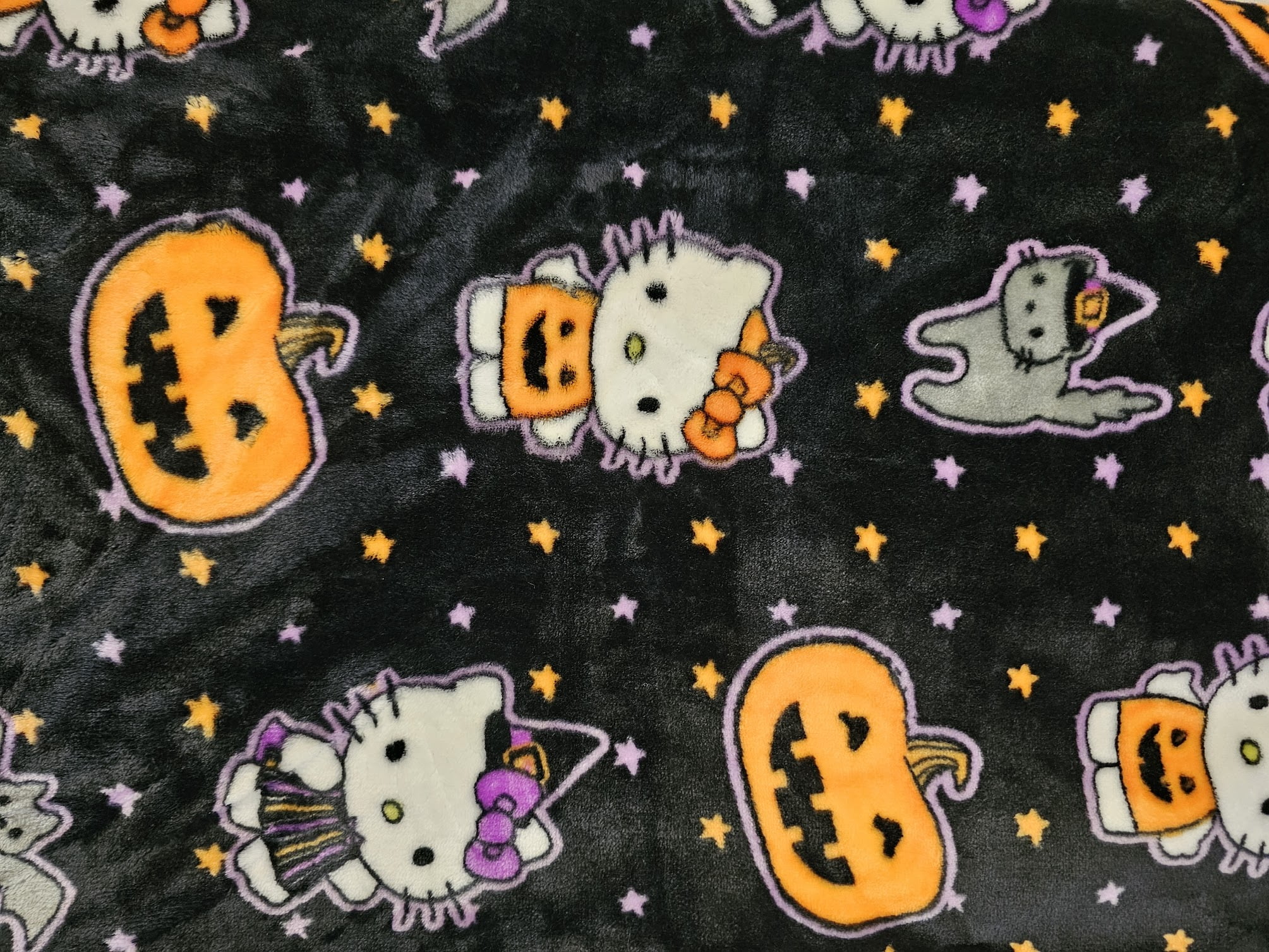 NEW 2024 Hello Kitty Halloween Blanket Plush Clow Throw