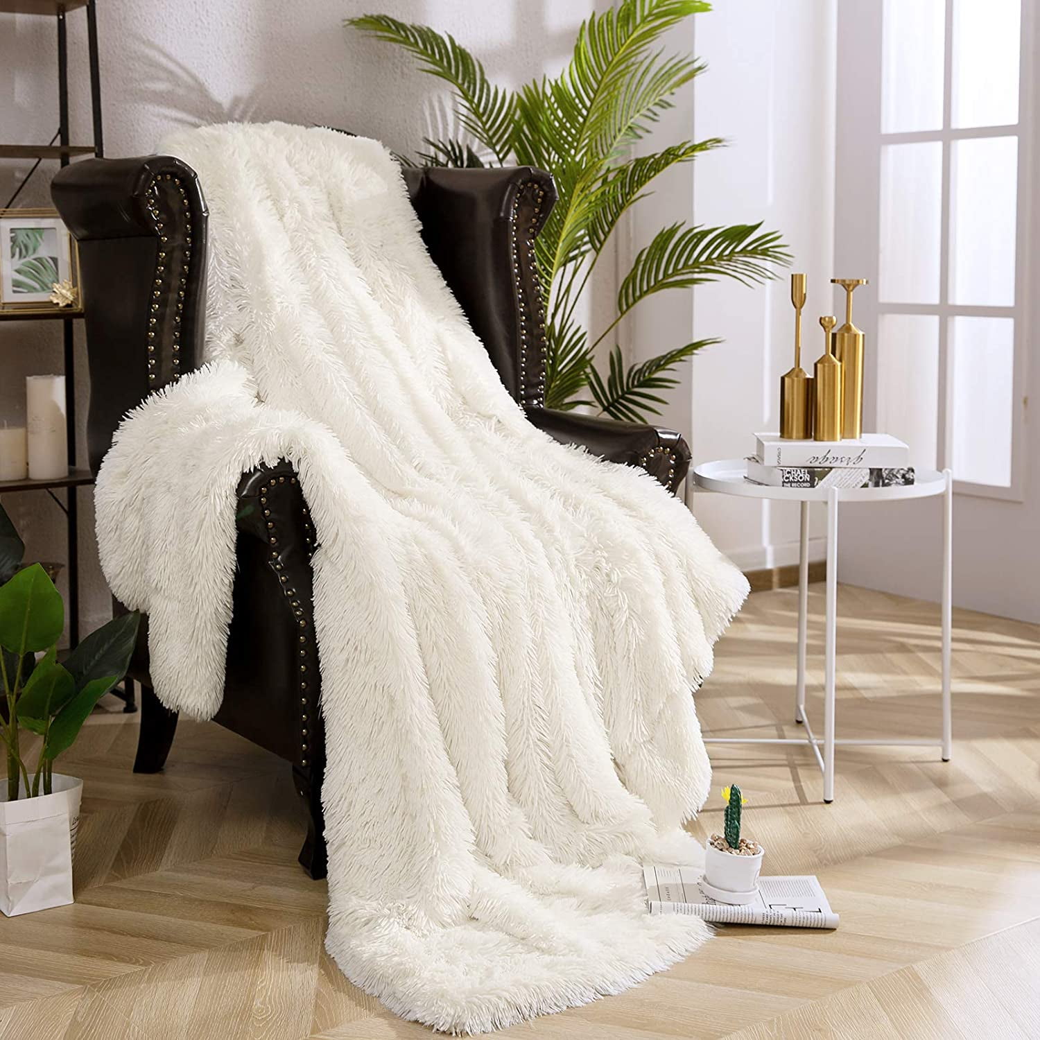 Soft Shaggy Fuzzy Throw Blanket Fluffy Snuggly Faux Fur Blankets