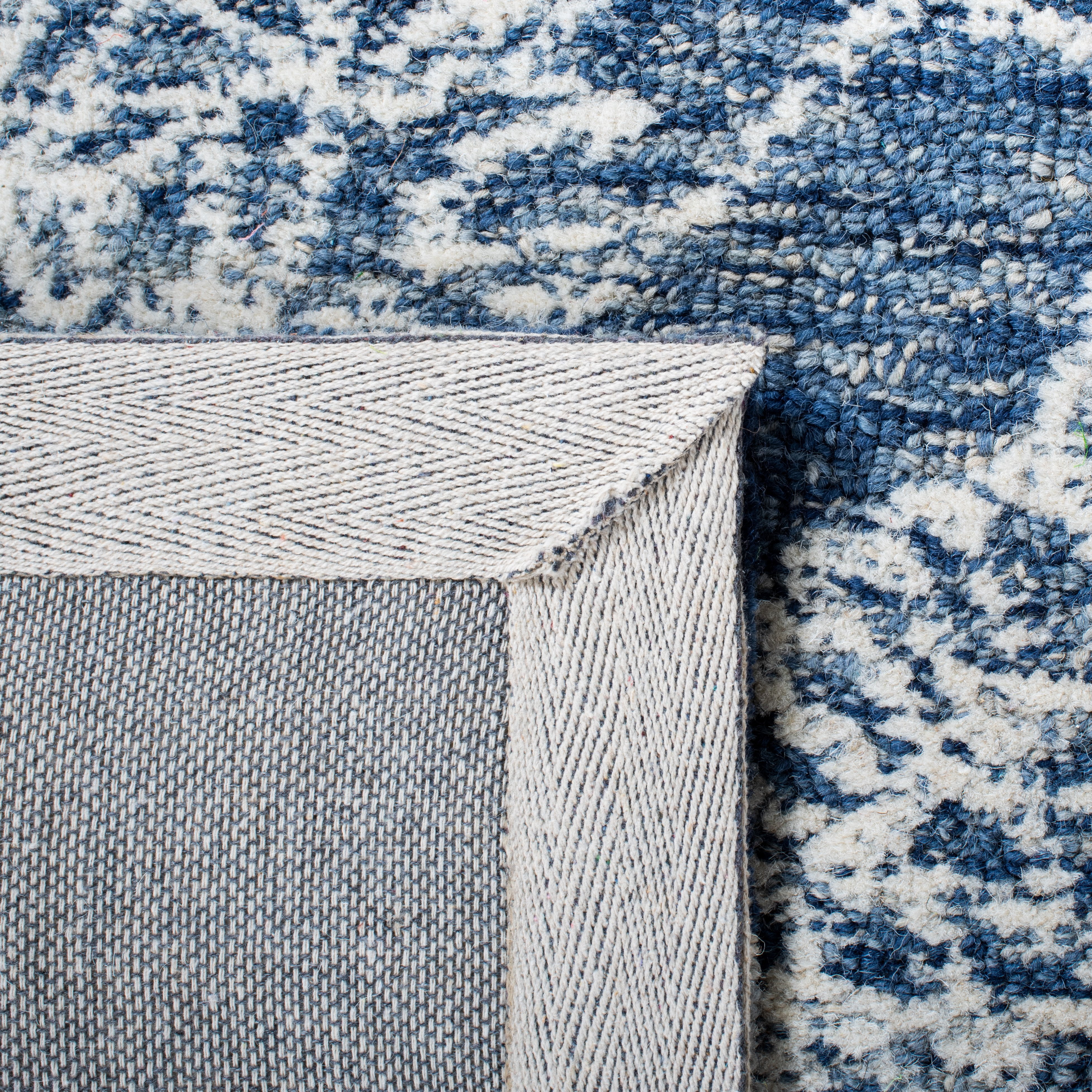 Safavieh Metro Josiah Medallion Area Rug, Natural/Blue, 6' x 6' Round