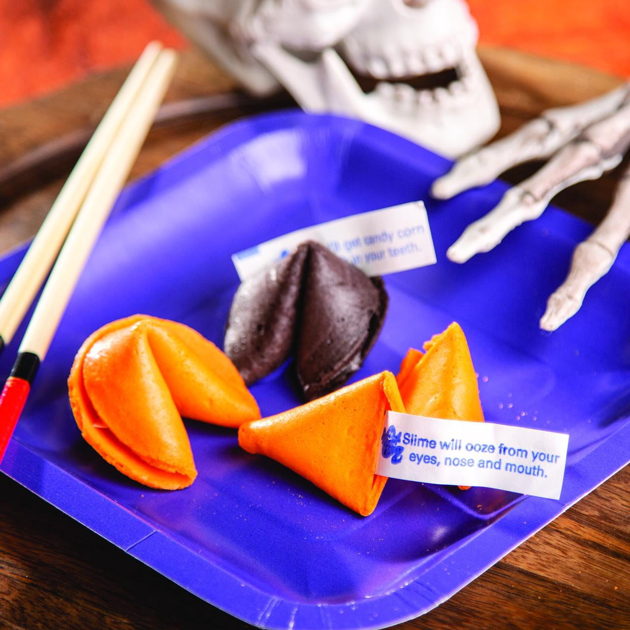 Fun Express Halloween Fortune Cookies, Edibles, Halloween, 50 Pieces