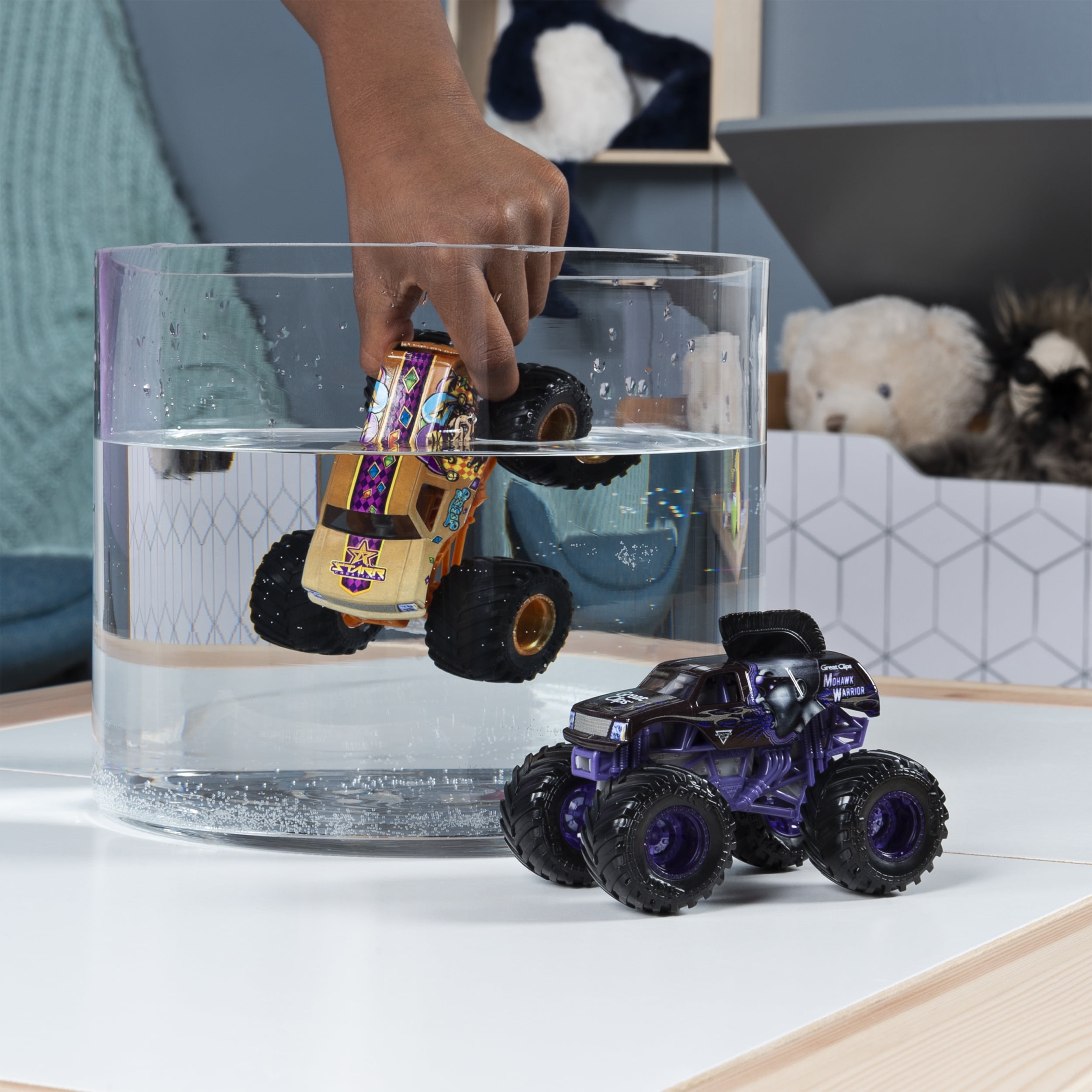 Monster Jam Official Mohawk Warrior Vs Jester Color Changing Die Cast Monster Trucks 1 64 Scale