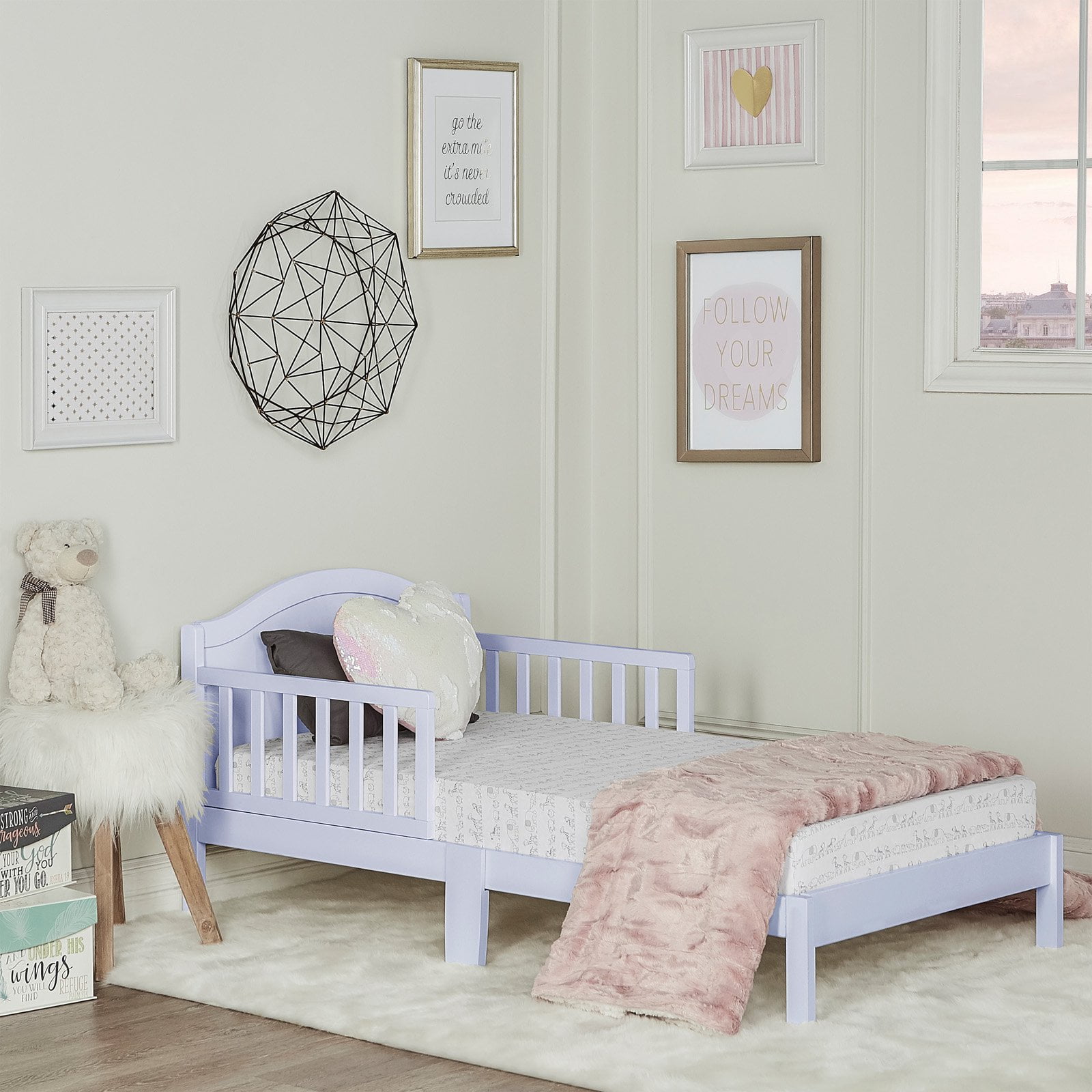 Toddler Bed VS. Twin Bed Mama's Organized Chaos