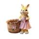 thumbnail image 1 of Maceta de Resina con Forma de Conejito de Pascua, con Detalles Florales de Zanahoria, Ideal para Decoración de Jardín Interior y Exterior., 1 of 1