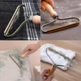 thumbnail image 4 of Removedor de pelusa portátil de 3 piezas, rodillos de pelusa para ropa, afeitadora, limpiador de pelusas de doble cara reutilizable, cepillo de viaje, removedor de pelo de perro de aleación, 4 of 5