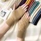 thumbnail image 2 of Guantes de punto de media sección para mujer, lindos guantes de invierno con dedos abiertos, guantes de lana para parejas de hombres y mujeres para estudiantes, 2 of 6