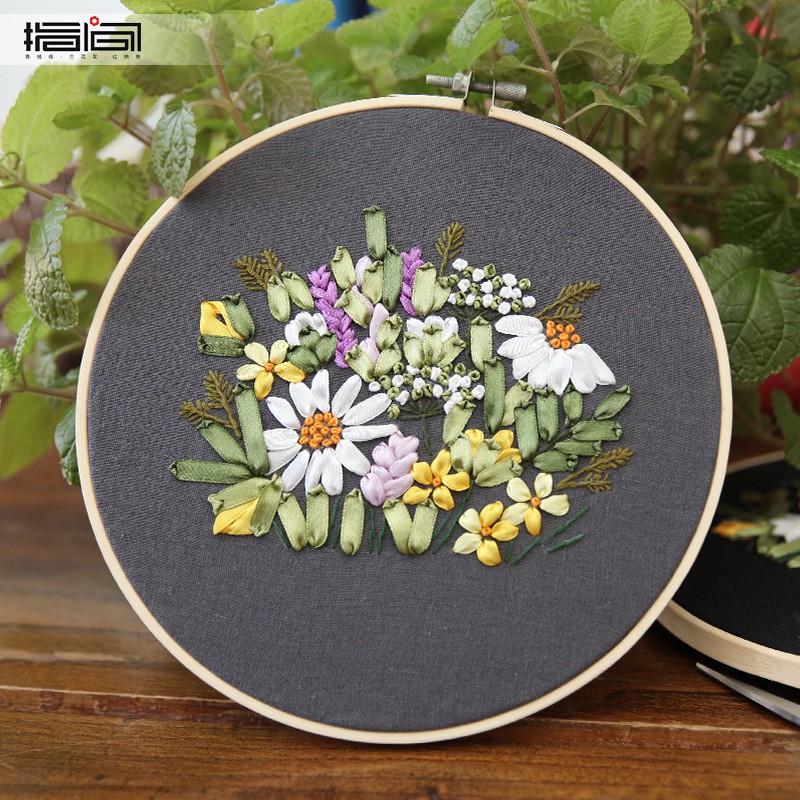 Full Range of Embroidery Cross Stitch Stamped Embroidery Cloth with