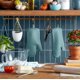 thumbnail image 2 of Juego de 2 guantes de cocina KitchenAid de silicona suave acanalada, 2 of 5