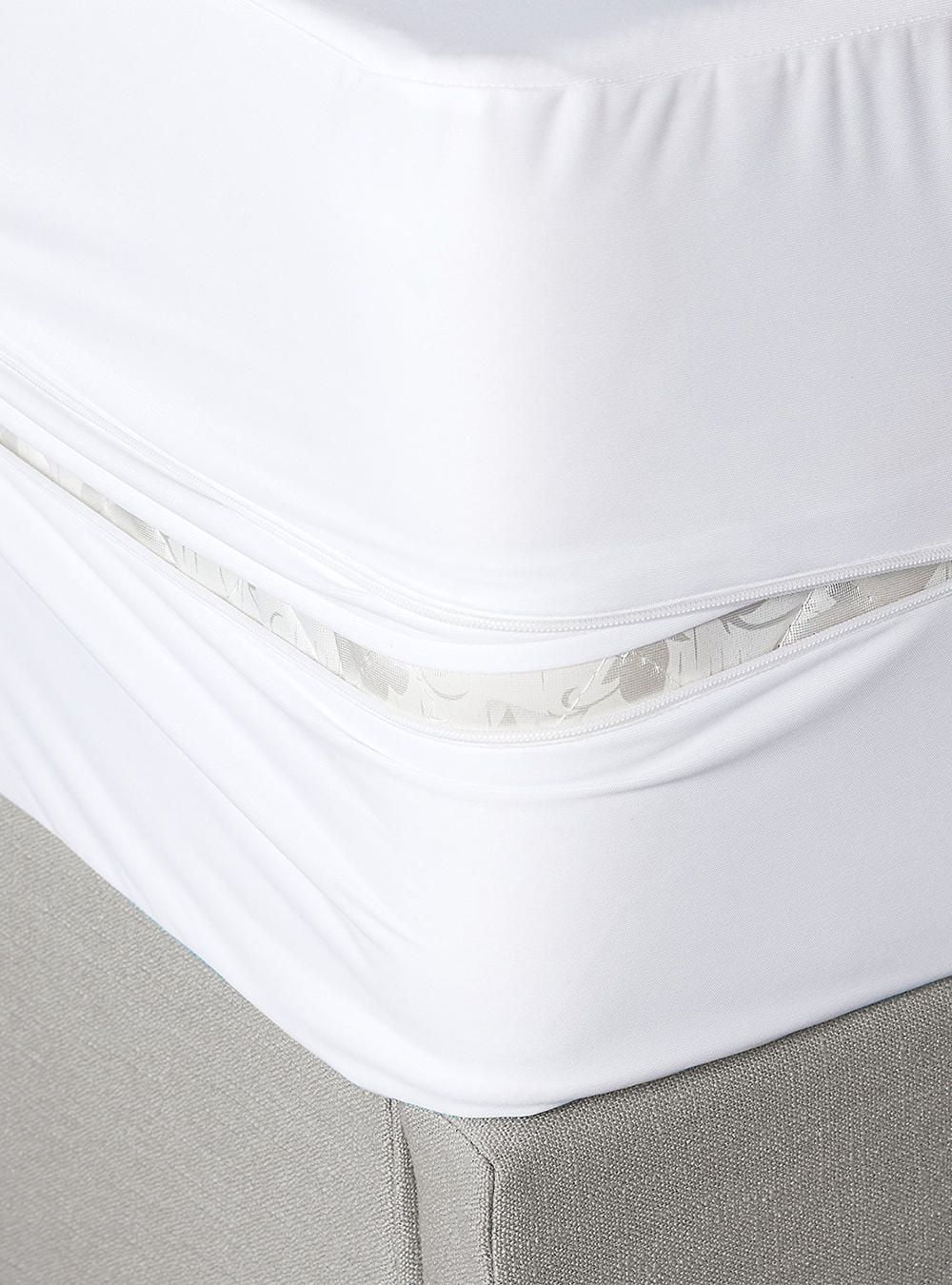 Bug Armour 11" Interlock Mattress Encasement