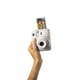 thumbnail image 3 of Cámara de película instantánea Fujifilm Instax Mini 12 Clay White, 3 of 5