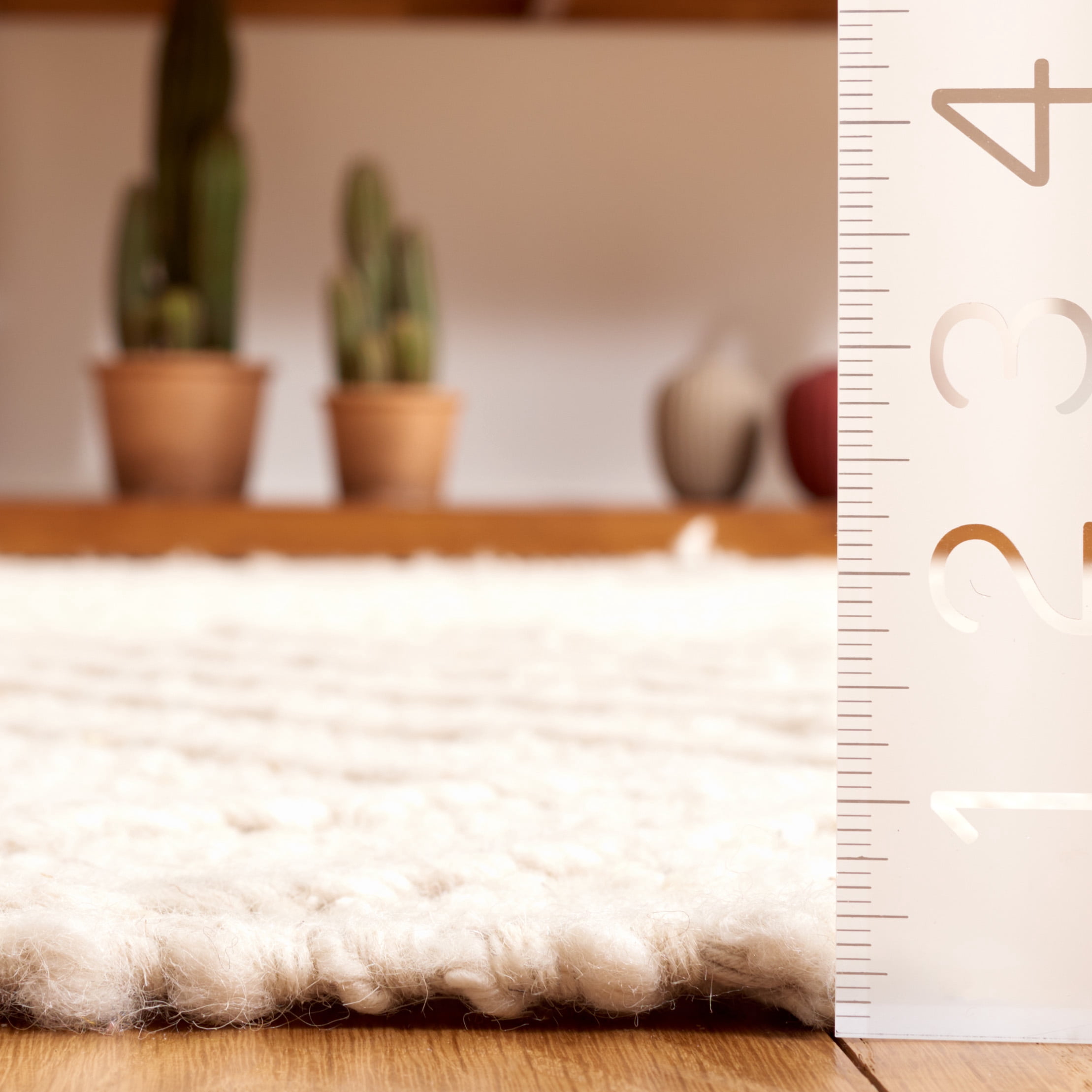 SAFAVIEH Natura Walter Diamond Area Rug, Ivory, 6' x 6' Square