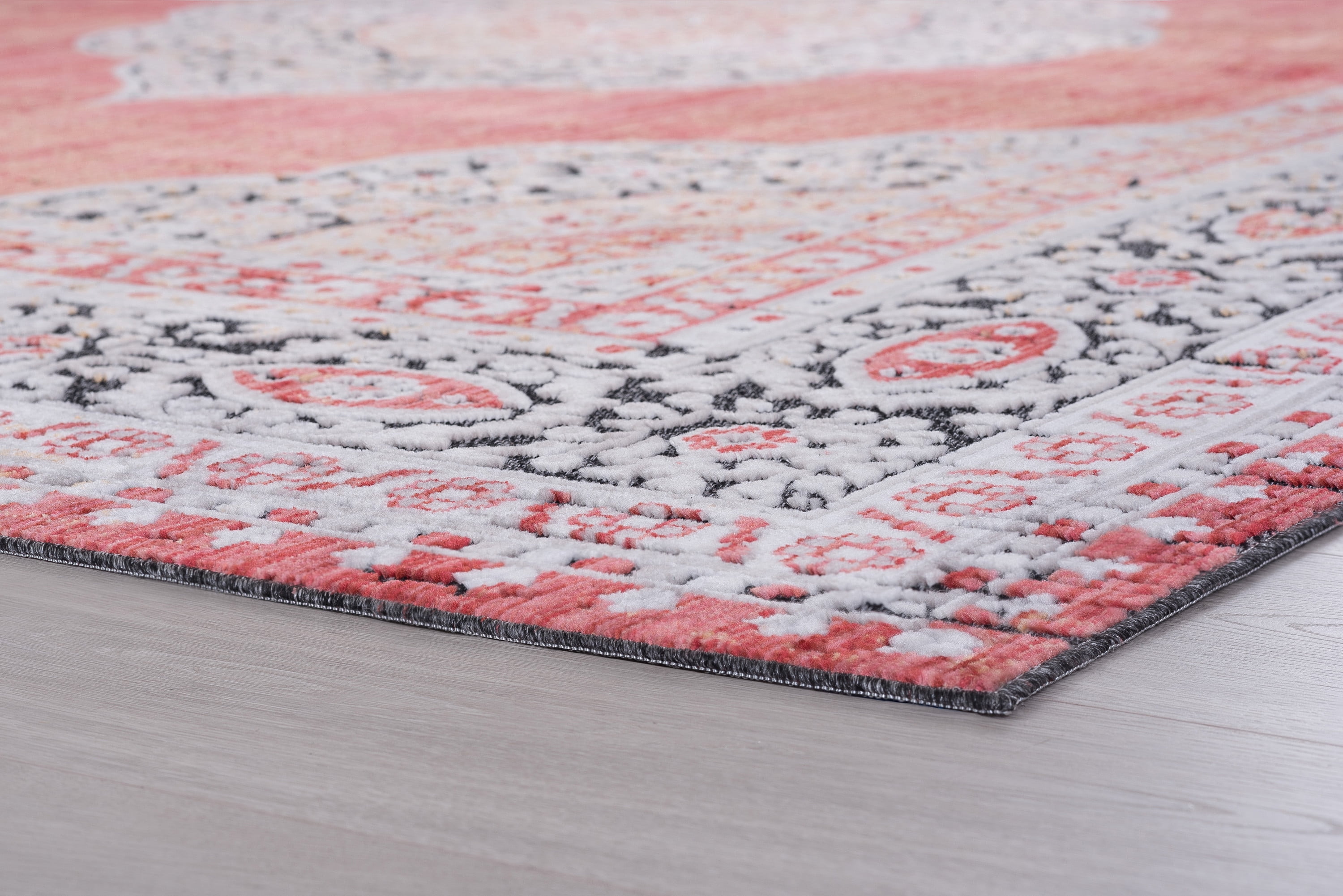Traditional 2x3 Area Rug (2' x 3') Medallion Red, Coral Indoor Scatter Easy to Clean