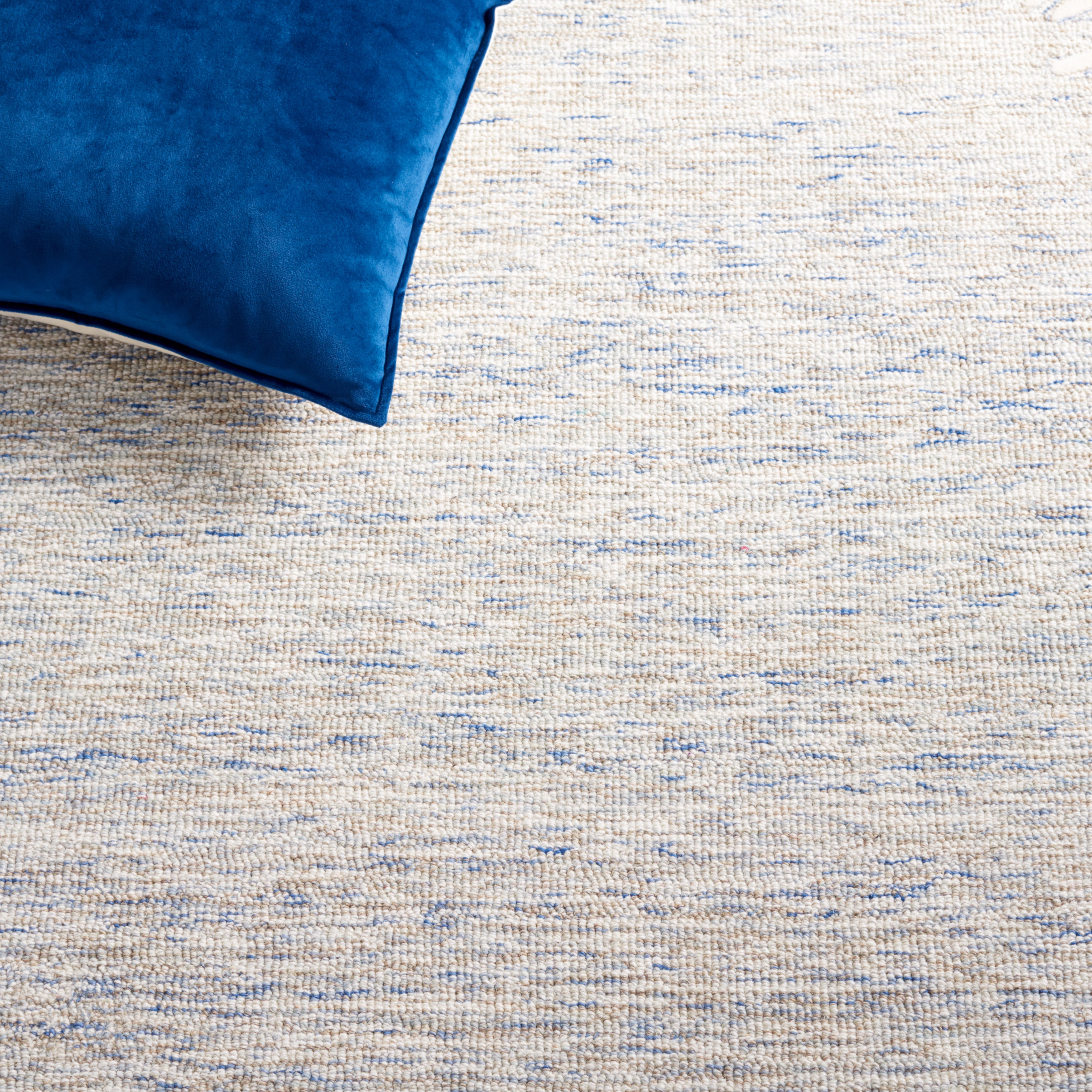 SAFAVIEH Abstract Frieda Radiate Area Rug, Blue/Ivory, 8' x 10'