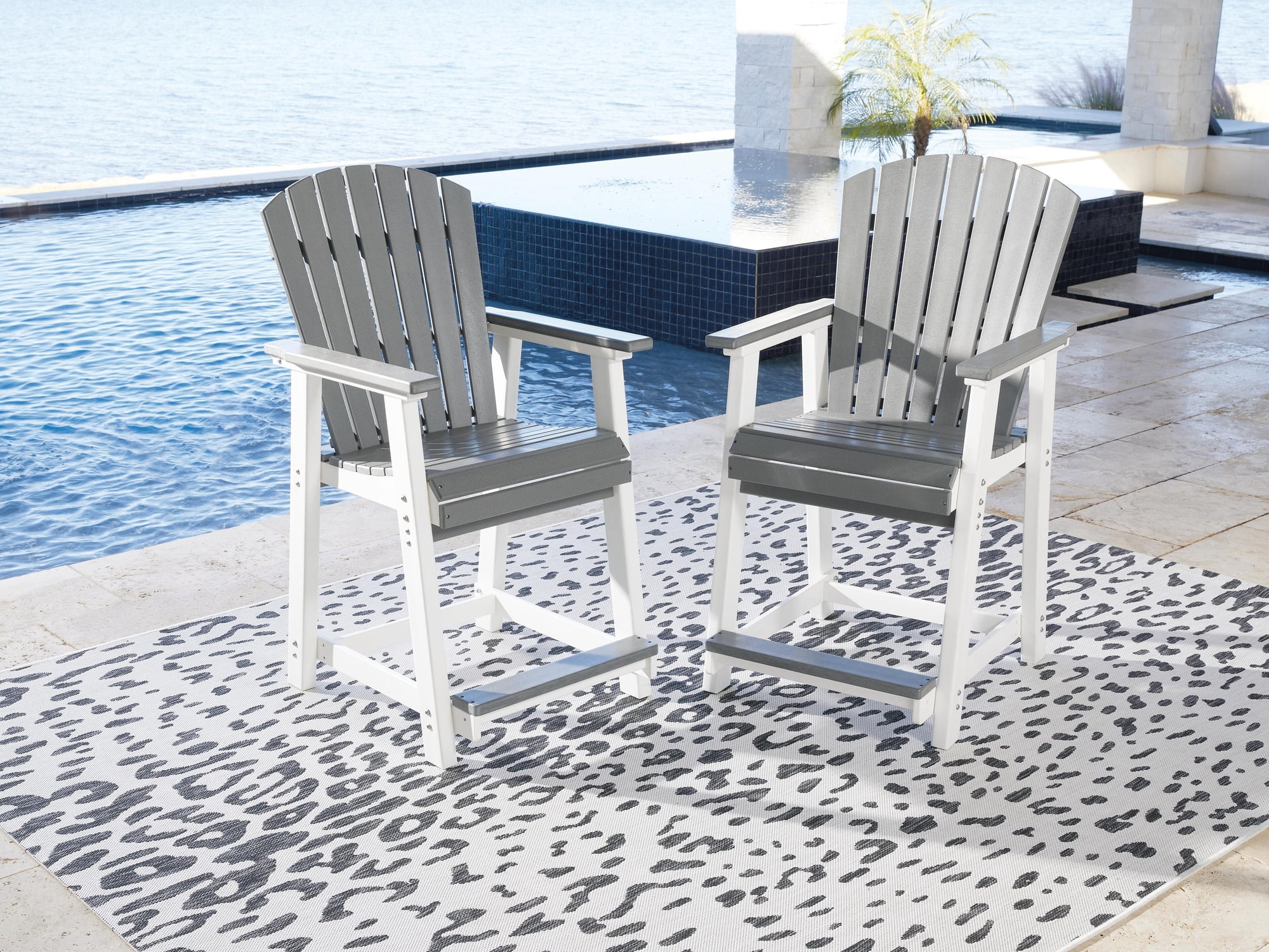 Signature Design by Ashley Casual Transville Outdoor Counter Height Bar Stool (Set of 2)  Gray/White