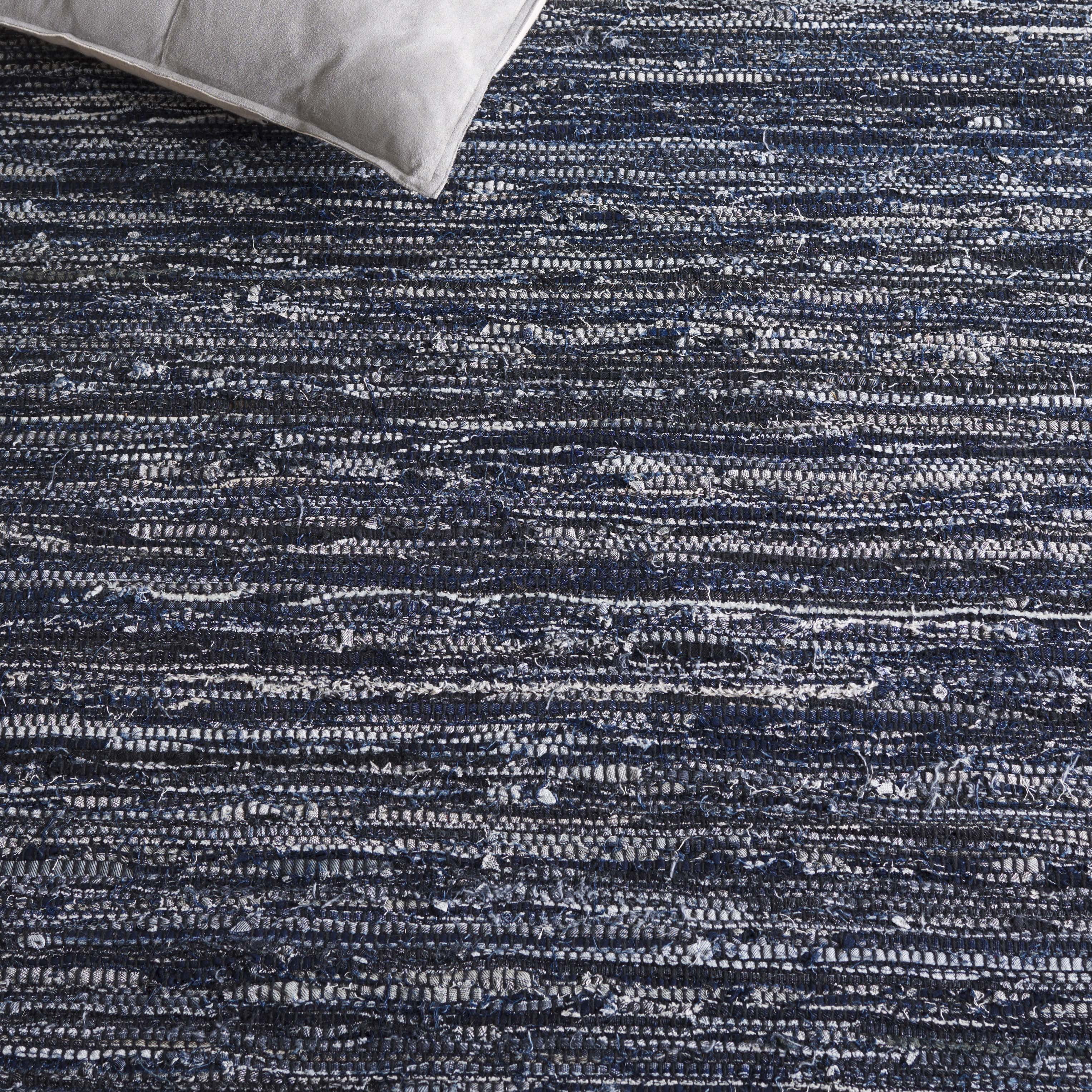 SAFAVIEH Rag Rug LACEWORK Distressed Area Rug, Navy/Black, 6' x 6' Square