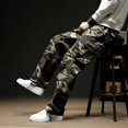 thumbnail image 4 of Pantalones de camuflaje multibolsillos de gran tamaño para hombre, pantalones cargo de camuflaje de alta calidad estilo Harajuku Emo con múltiples bolsillos y corte regular para hombre, 4 of 5