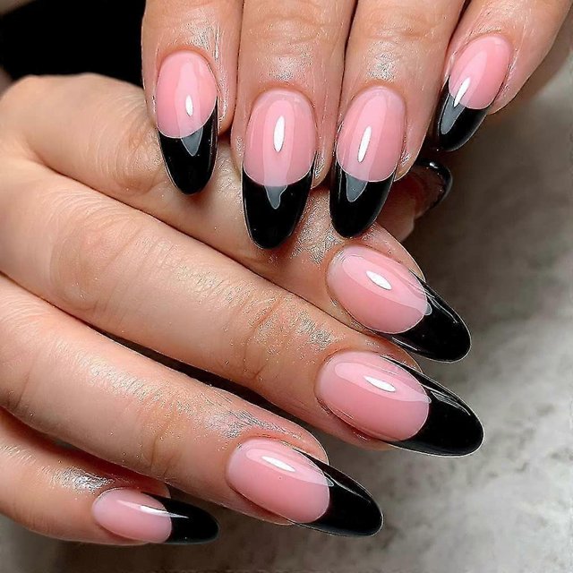 Uñas postizas negras de longitud media con punta francesa de Heytea. Uñas acrílicas con forma de almendra. Nota: sin pegamento. Código de modelo 799