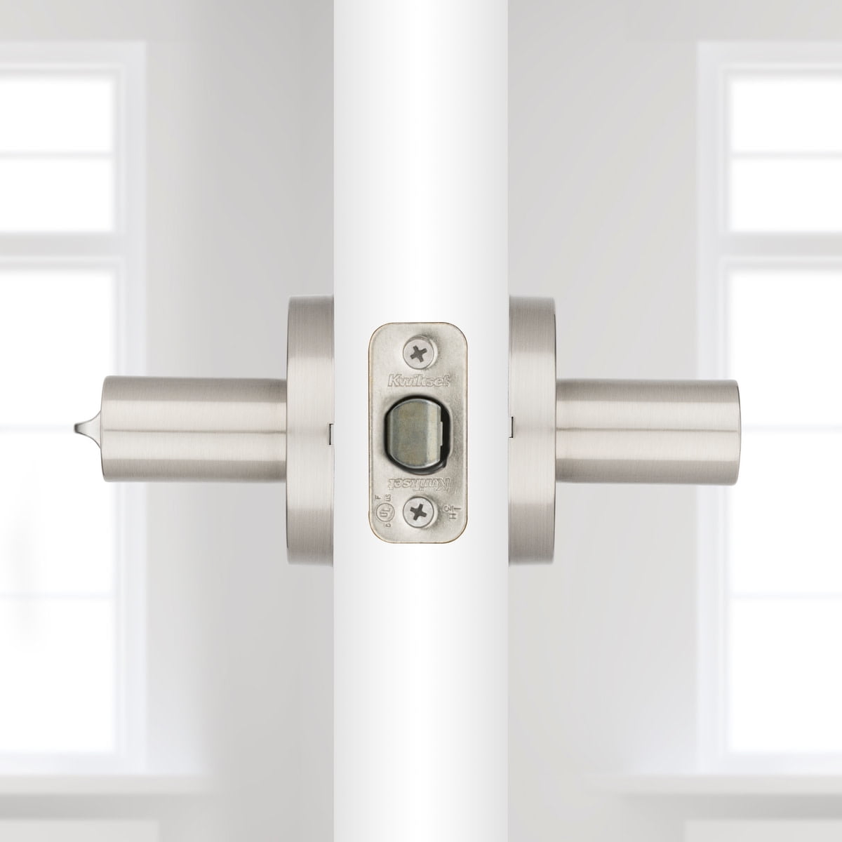Kwikset Milan Round Keyed Entry Lever Doorknob with Smartkey Matte Black