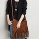 thumbnail image 4 of Bolso de hombro para mujer, bolso bandolera con borlas pequeñas, bolso bandolera retro, 4 of 5