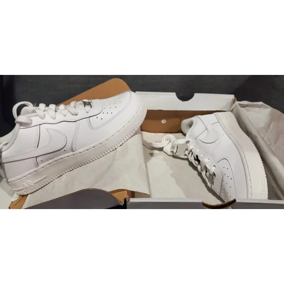 Sneakers - Nike Air Force 1 White