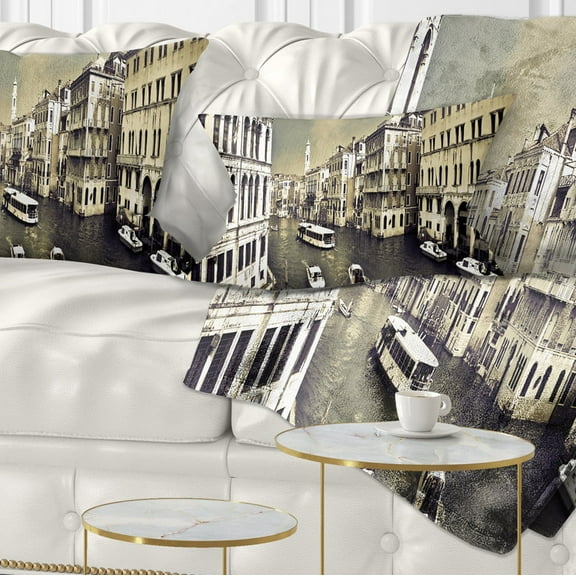 Designart Venice Cityscape - Photography Throw Pillow - 12x20