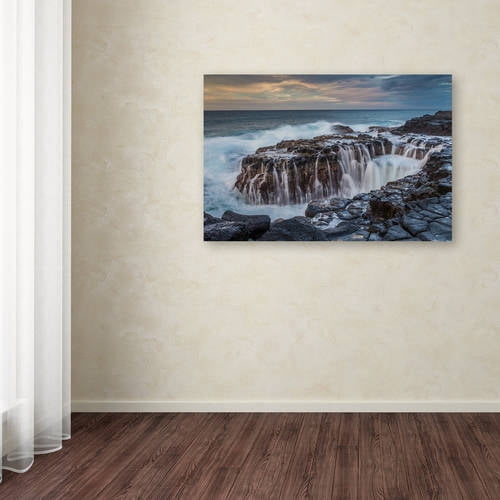 Queen's Bath Kauai' Canvas Art by Pierre Leclerc