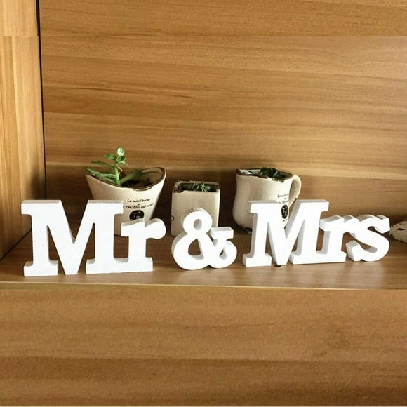 Rustic Wedding Signs, Sturdy Wooden Letters with Freestanding Design for Wedding Sweetheart Table, Tabletop Decorations, Romantic Atmosphere (1 Set)