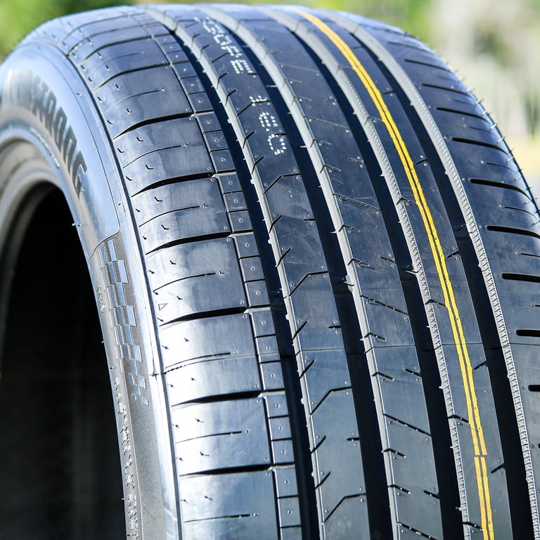 Armstrong Tires, High-Performance All-Season Tire, 245/35R18XL 92Y