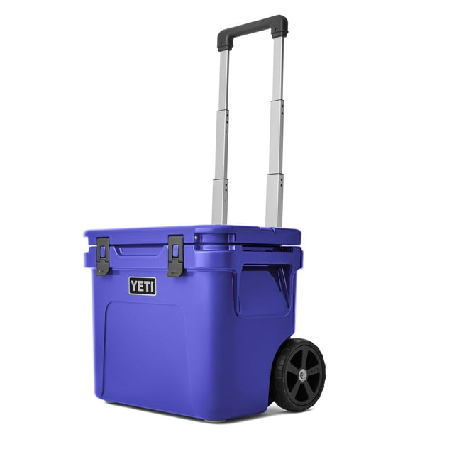 Cooler YETI Roadie 32 Wheeled Ultramarine Violet