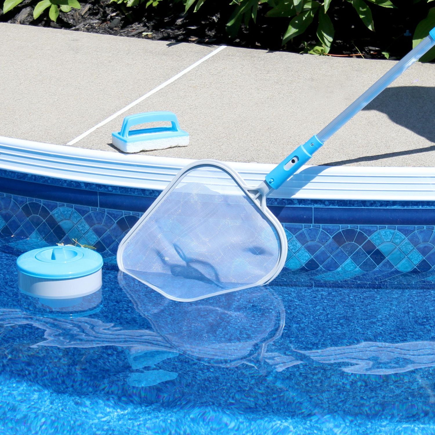 Mainstays Small Pool and Spa Maintenance Kit - 4 Plastic Accessories