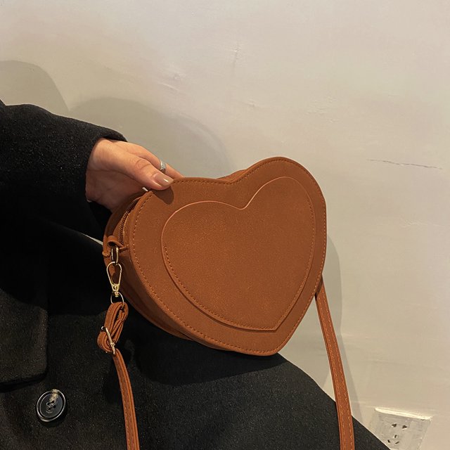 Bolsa Bolso de hombro de PU retro para mujer Bolsos cruzados en forma de corazón (marrón claro) JShteea Para Estrenar