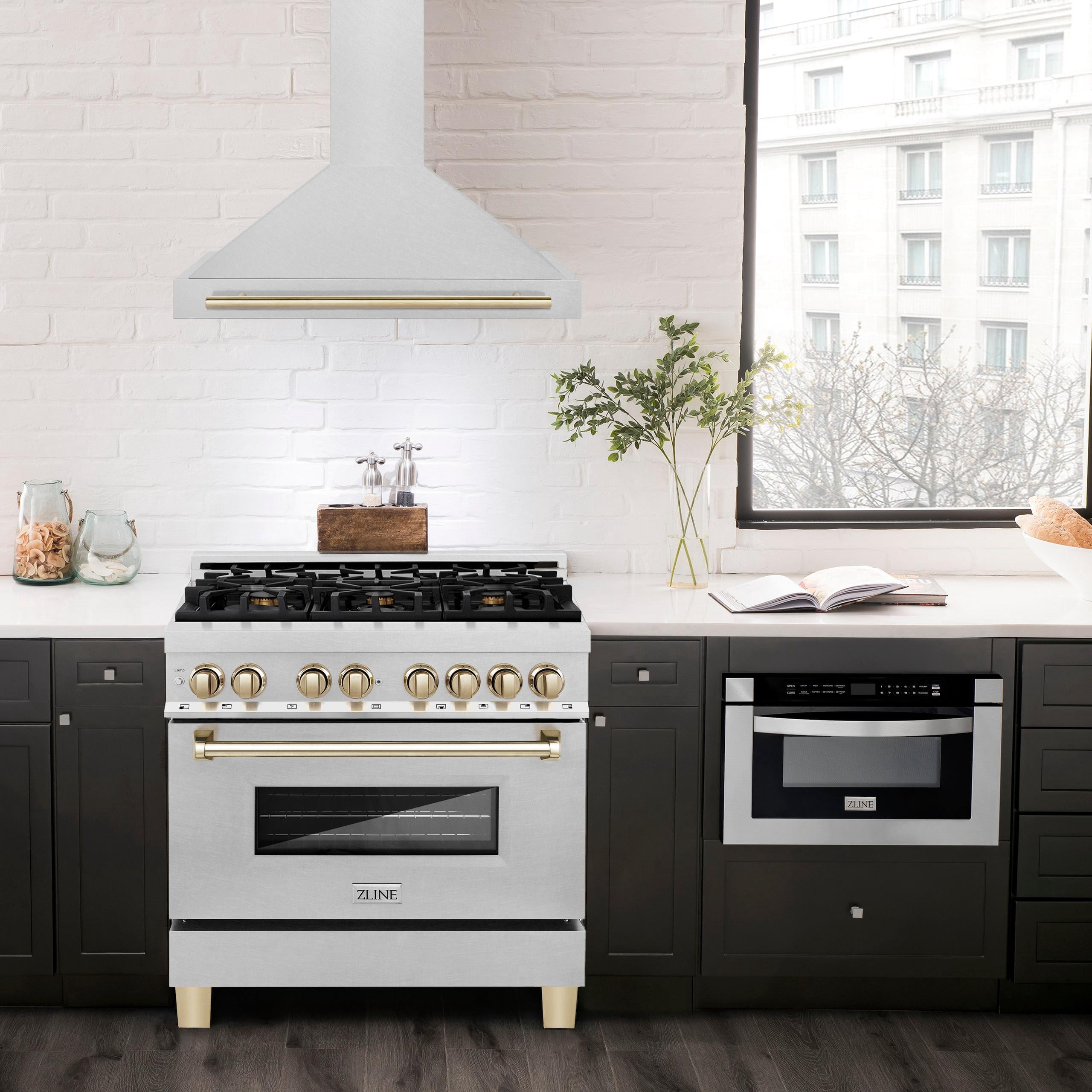 ZLINE 36 ZLINE Autograph Edition DuraSnow Stainless Steel Range Hood with DuraSnow and Gold Handle (KB4SNZ-36-G)