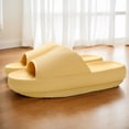 thumbnail image 4 of Zapatillas de almohada con suela gruesa zapatillas de casa antideslizantes para interiores para mujeres y hombres, 4 of 9