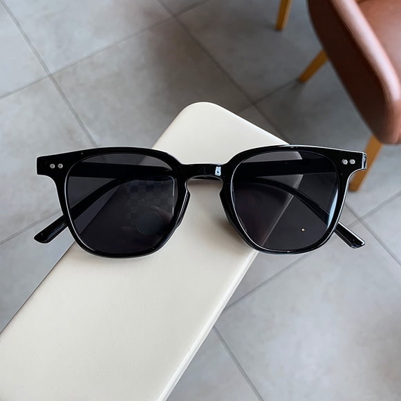 Typpkmm Vintage Square Sunglasses Women Men Brand Designer Small Round Sun Glasses Female Eyewear Oculos De Sol Unisex