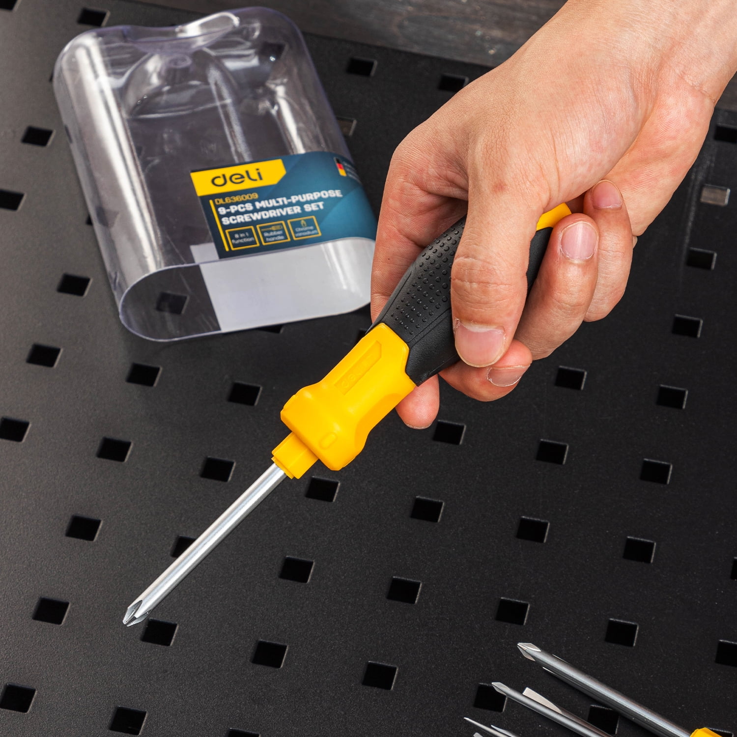 Deli Comfort Grip Magnetic Screwdriver Set, Yellow 9 Pieces