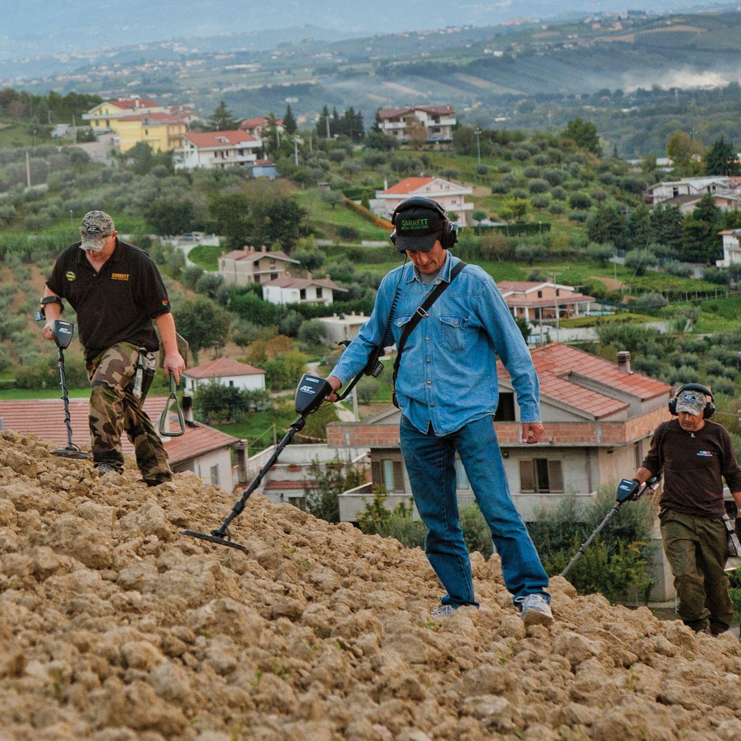 Garrett AT PRO Hand Held Waterproof Metal Detector with Headphones - Black